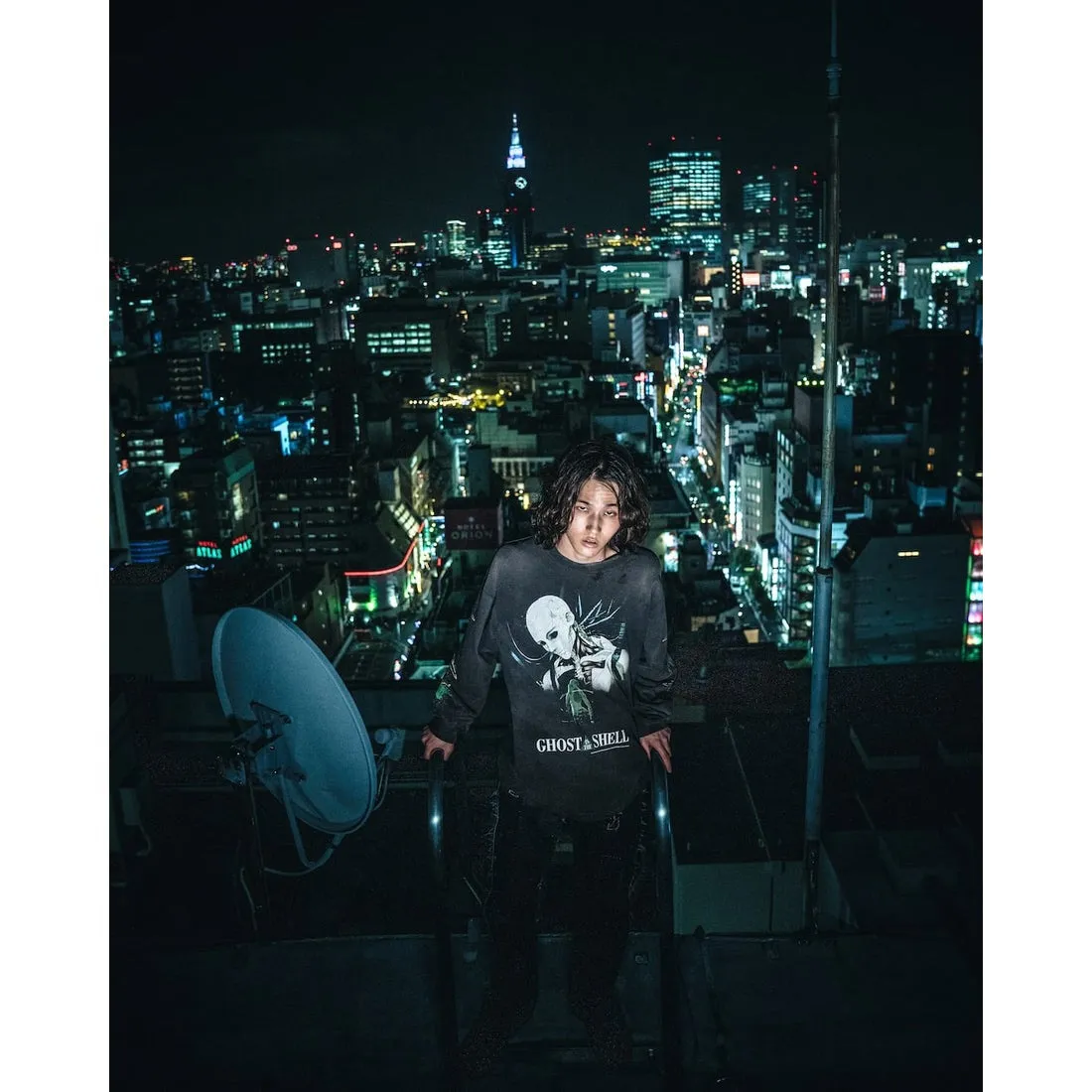 SAINT Mxxxxxx × GHOST IN THE SHELL Ghost in the Shell GS_LS TEE/GITS/BLK Big IP Ghost in the Shell co-branded model Motoko Kusanagi takes a bath Retro distressed long sleeves Washed black S-XL Ready-to-wear Assute dyeing Full-body spray fade/replacement fade Correct accessories Joint LOGO wash mark/main mark/cherub mark Super complex printing replica The drawing/pattern making cycle is very long and the hand graffiti is dirty.